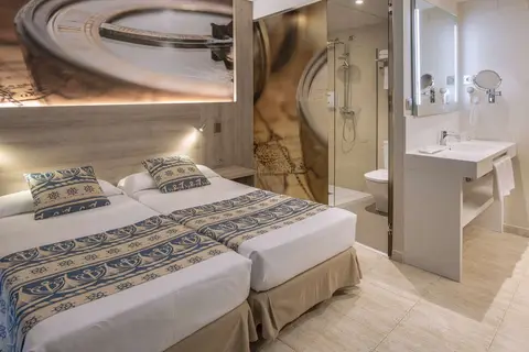 Hotel GHT Maritim in Calella — foto 4