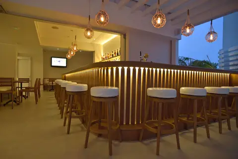 Sunrise Gardens Hotel in Παραλίμνι — foto 5