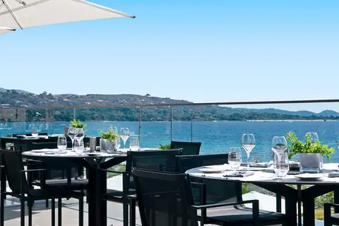 Radisson Blu Resort & Spa Ajaccio Bay in Albitreccia — foto 11