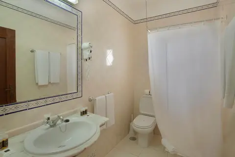 Turim Estrela do Vau Hotel in Mexilhoeira Grande — foto 28