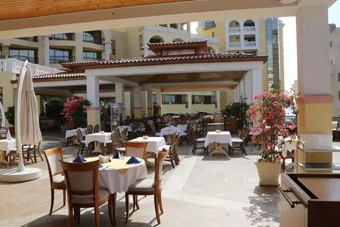 Marina Royal Palace Hotel in Флора — foto 8
