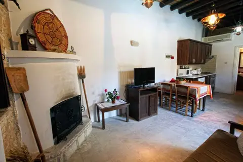 Leonidas Village Houses in Goudi — foto 15