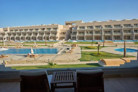 Diamond Beach by Pearl Resorts in القصير — foto 19