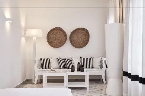 Mr & Mrs White Paros in Νάουσα — foto 26