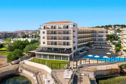 Zeus Essence Ramada by Wyndham Athens in Nea Makri Municipal Unit, foto 2