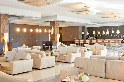 Istion Club & Spa in Πόρτες — foto 23