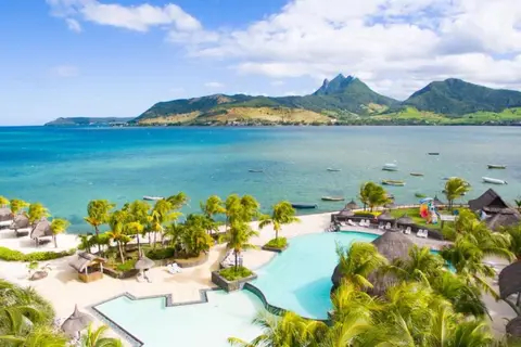 Laguna Beach Hotel & Spa in Beau Champ