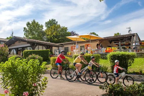 Camping Le Mas De Sireuil) foto 12