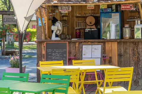 Camping A L Ombre Des Tilleuls in Peyrouse — foto 13
