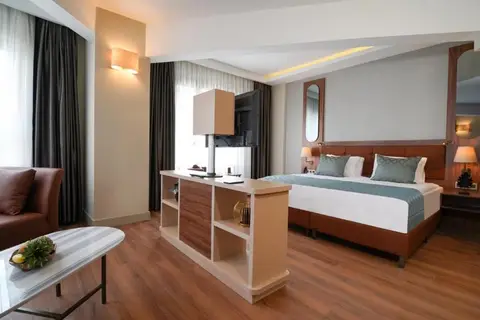 Grand Sirkeci Hotel in Fatih — foto 12