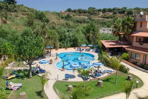 Hotel Villaggio Old River in Ricadi — foto 19