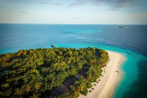 NH Collection Maldives Reethi Resort in Fonimagoodhoo — foto 19