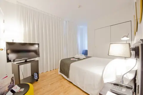 Aparthotel Atenea Vallès in Granollers — foto 4