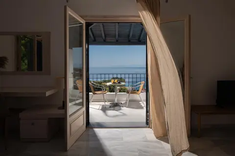 Atrium of Alonissos in Patitiri — foto 25