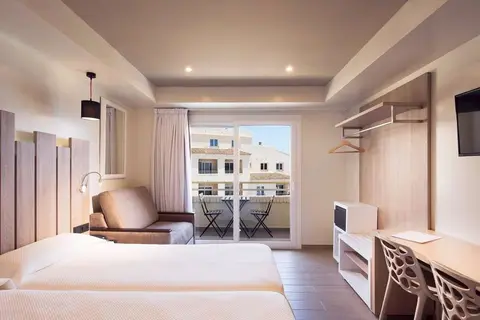 Aparthotel Orquidea in Santa Eulària des Riu — foto 23
