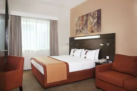 Holiday Inn Express Dubai Safa Park in Dubai