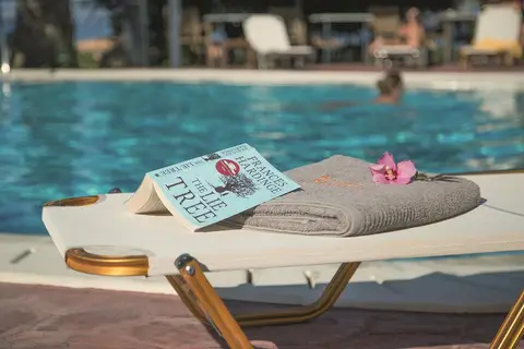 Sun Rise Resort Hotel in Μόλυβος — foto 4