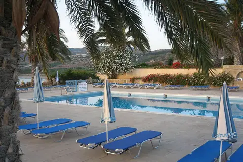Vrachia Beach Hotel & Suites in Kissonerga — foto 2