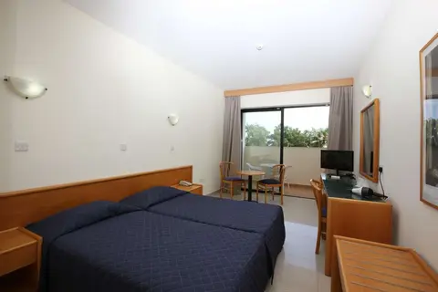 Veronica Hotel in Paphos — foto 18