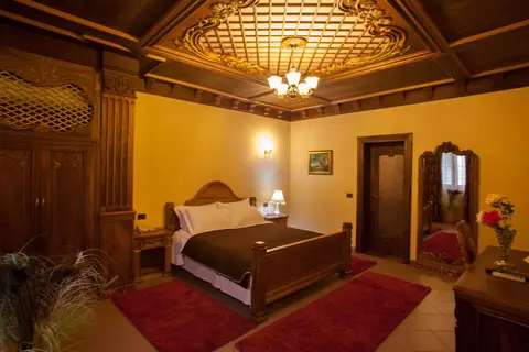 Brilant Antik Hotel in Tirana — foto 9