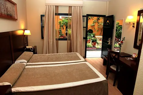 Hotel Cervantes in Sevilla — foto 25