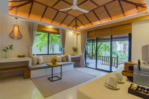 Paradise Beach Resort in บ้านบ่อผุด — foto 14