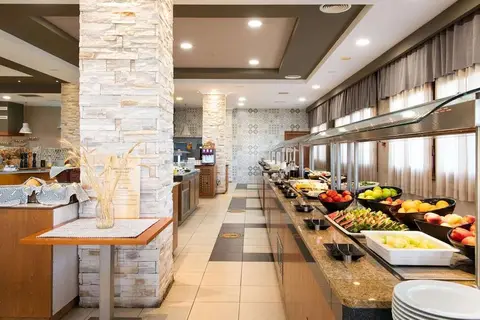 Alexandros Palace Hotel & Suites in Ιερισσός — foto 9