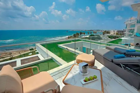 Amavi MadeForTwo Hotels in Paphos — foto 3