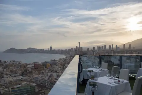Madeira Centro in Benidorm — foto 19