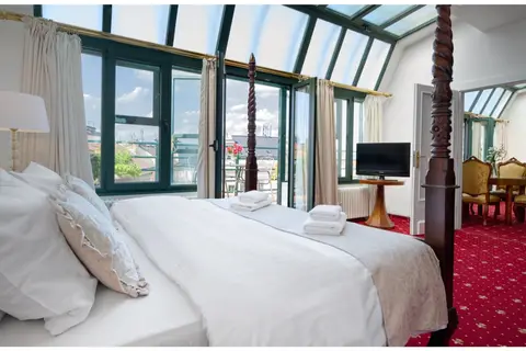 Hotel Bologna in Praag — foto 30