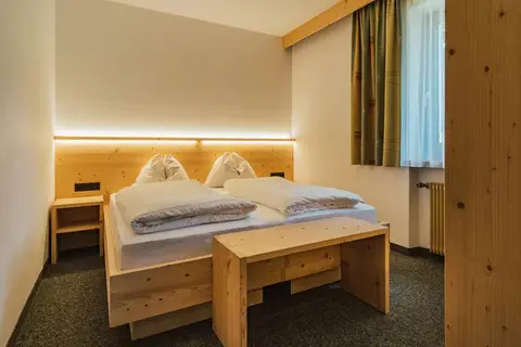 Hotel Residence Griesfeld in Taufers im Münstertal - Tubre — foto 3