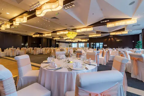 International Hotel Casino & Tower Suites in СПА център Ривиера Бийч — foto 17