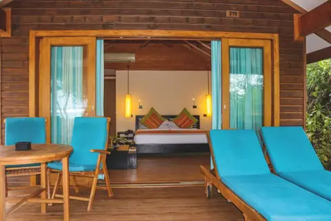 Canareef Resort Maldives in ހިތަދޫ — foto 9