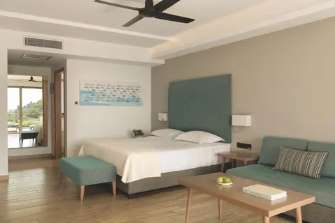 Paralos Irini Mare in Αγία Γαλήνη — foto 3