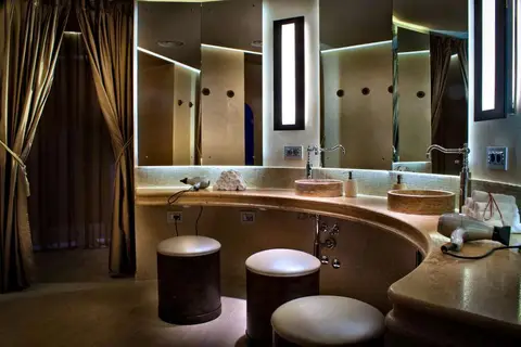 Chateau Monfort in Milaan, foto 10