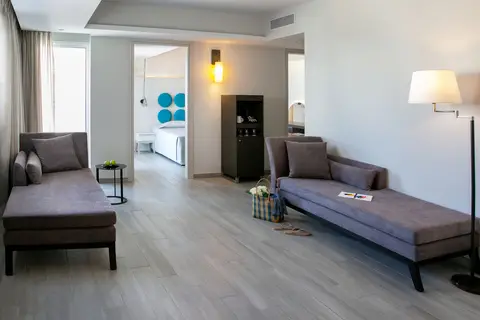 Vangelis Hotel & Suites in Παραλίμνι — foto 22