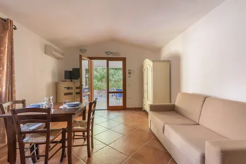 Appartementen Residence Bouganvillage in Tanaunella — foto 9