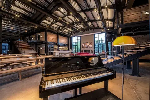 The Stay Warehouse in Çeşme — foto 12
