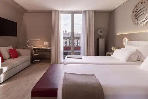 NH Collection Porto Batalha foto 2