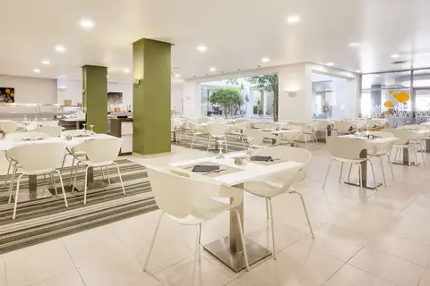 Hotel Ilunion Menorca in Cala Galdana — foto 28