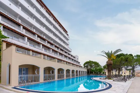 Batihan Beach Resort & Spa in Kuşadası — foto 14