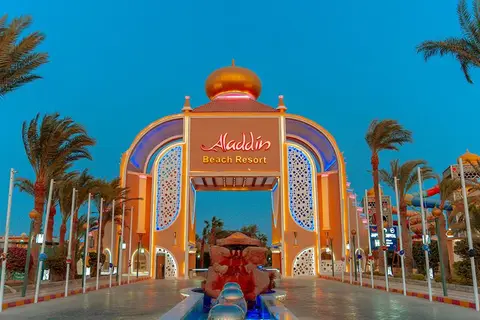 Aladdin Beach Resort in الهضبه — foto 4