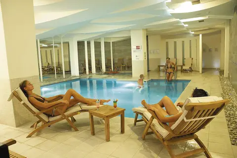 Korumar Hotel De Luxe in Kusadasi — foto 17
