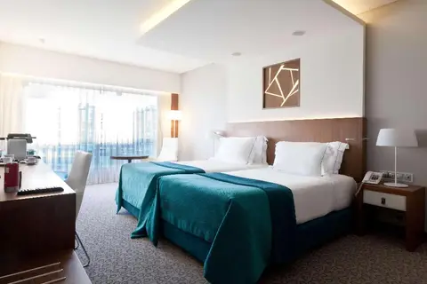 EPIC SANA Lisboa Hotel in Almada — foto 16