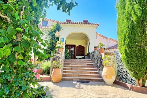 El Refugio in Vega de San Mateo — foto 10