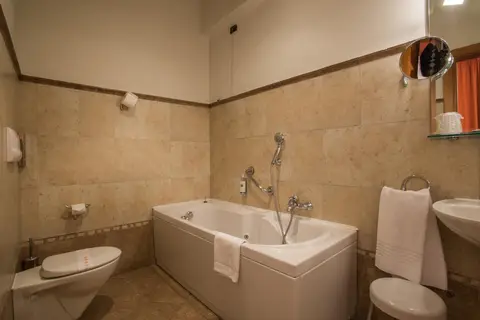 Hotel Lux in Alessandria — foto 12