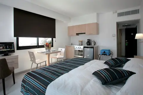 Anemi Hotel & Suites Paphos in Paphos — foto 2