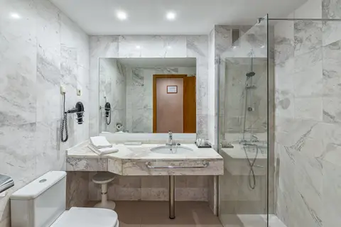 Hotel Bahia Tropical in Almuñécar — foto 17