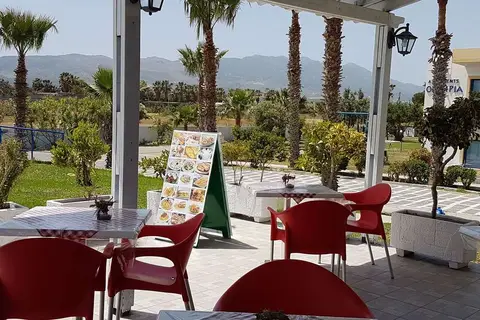 Olympia in Λάμπη — foto 28