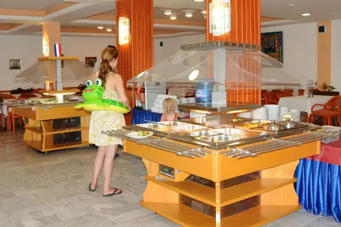 Makpetrol Hotel in Radozhda, foto 9